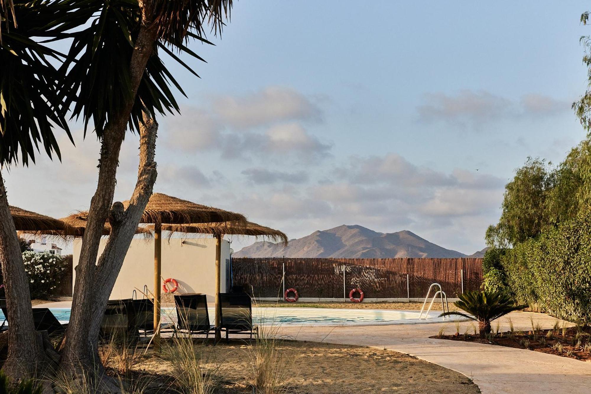 Taiga Almeria Playa بالوماريس المظهر الخارجي الصورة